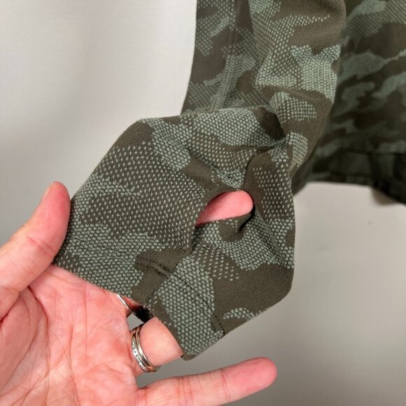 lululemon athletica Camouflage Long Sleeve Shirt - Picture 5 of 9